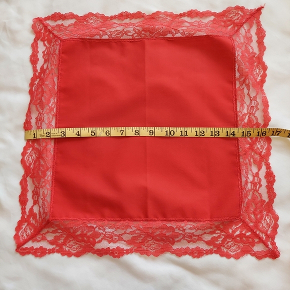 Cloth Table Dinner Napkins Set of 6 Red Lace Trimmed - Picture 7 of 8
